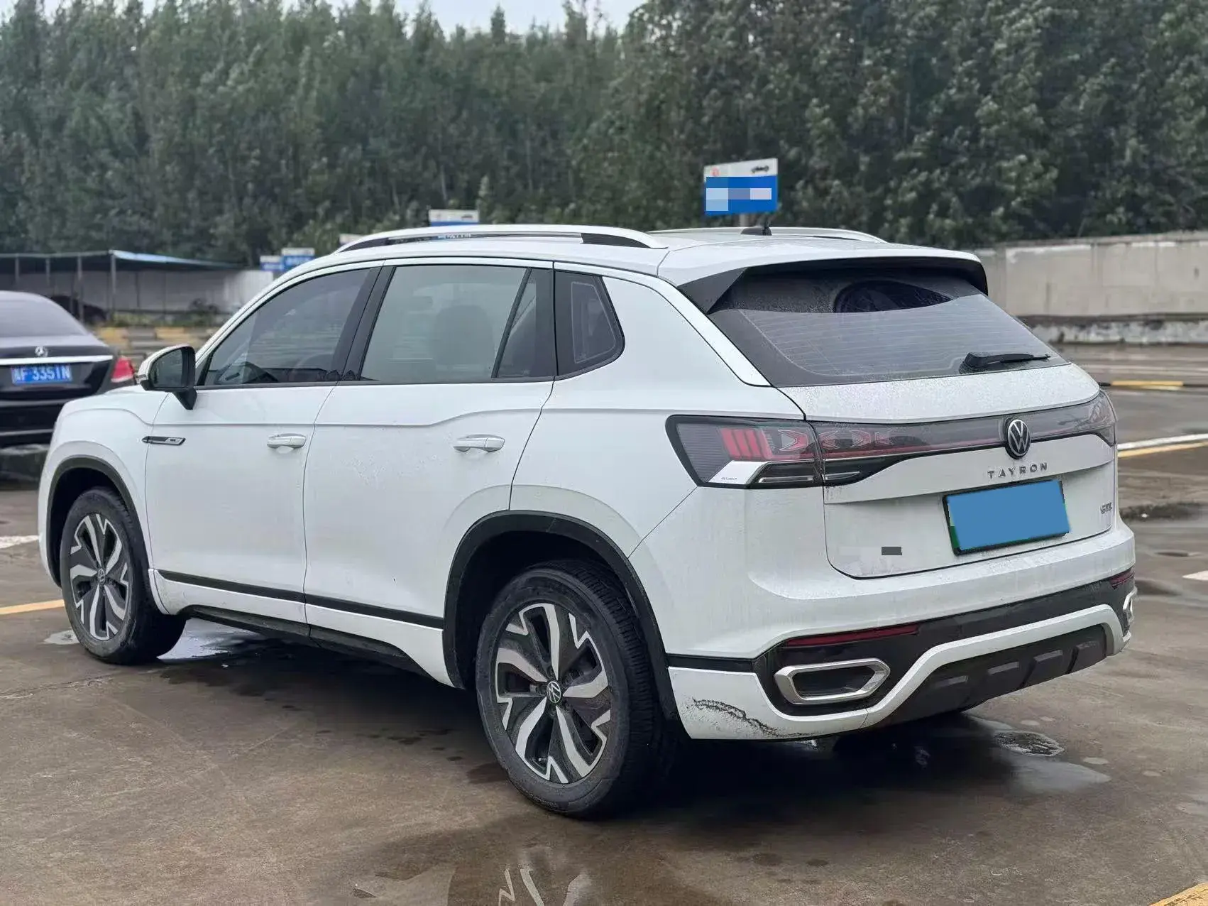 2023 VOLKSWAGEN TAYRON thumbnail 4