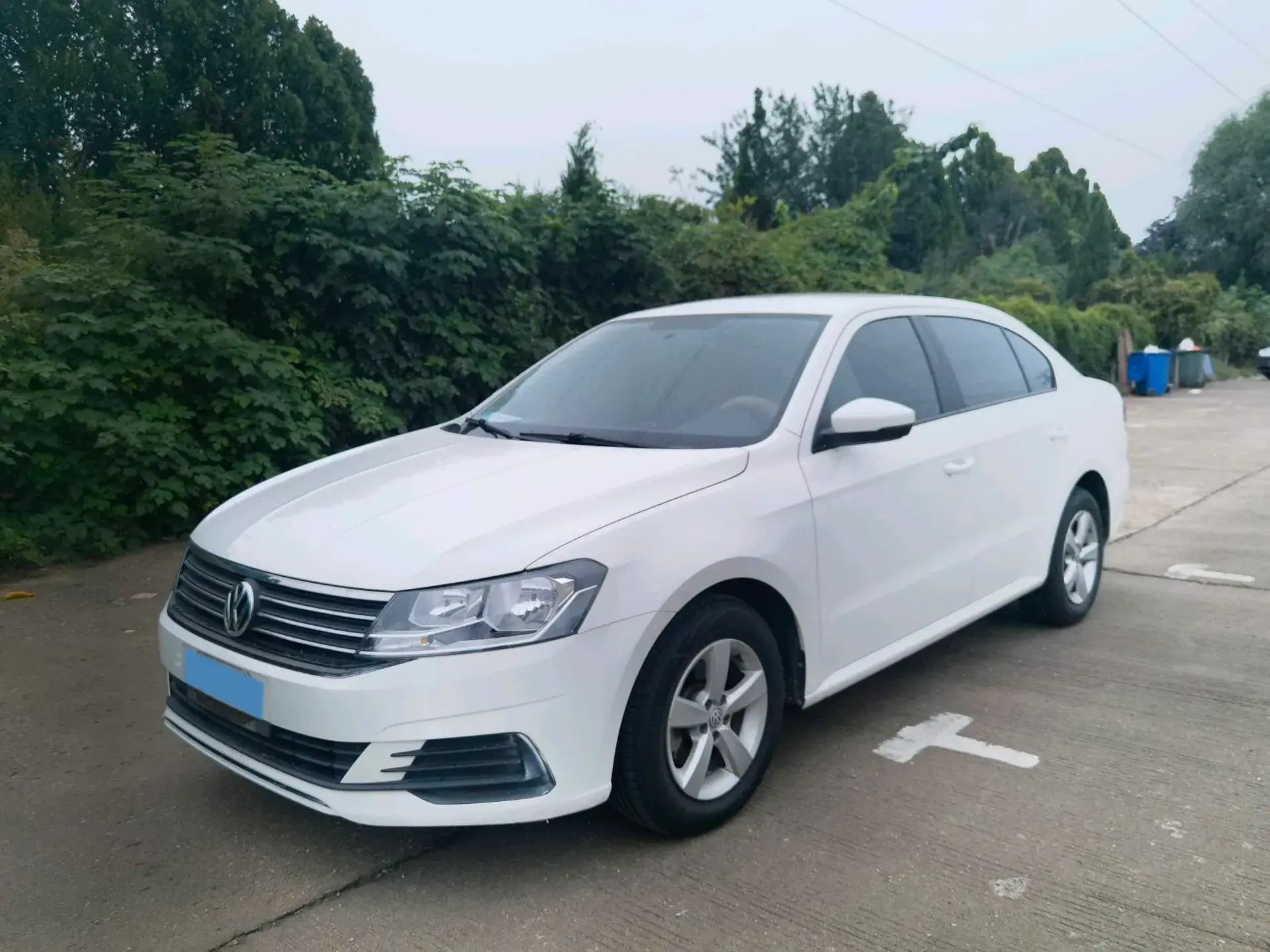 2019 VOLKSWAGEN LAVIDA view 1