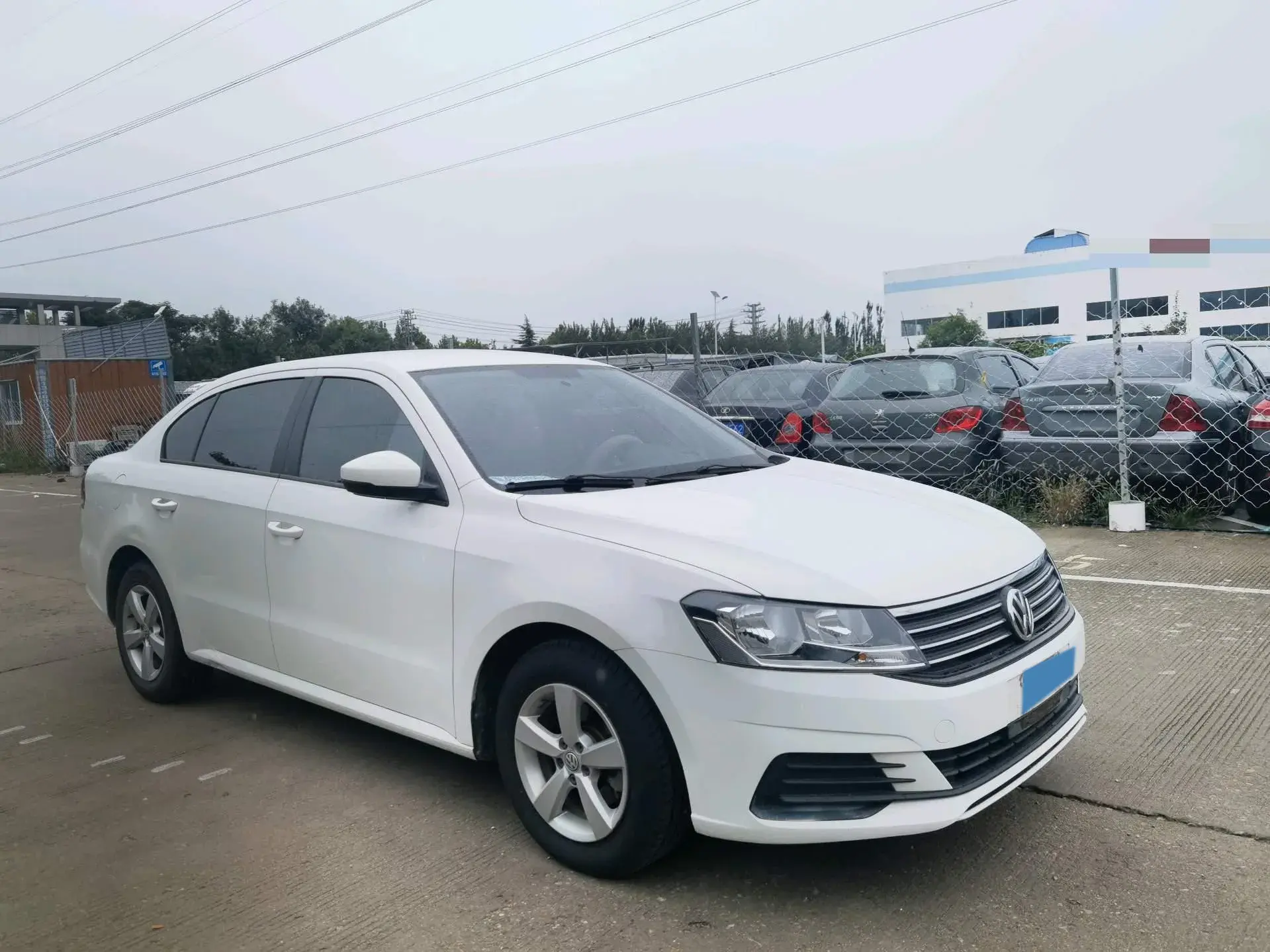 2019 VOLKSWAGEN LAVIDA thumbnail 3