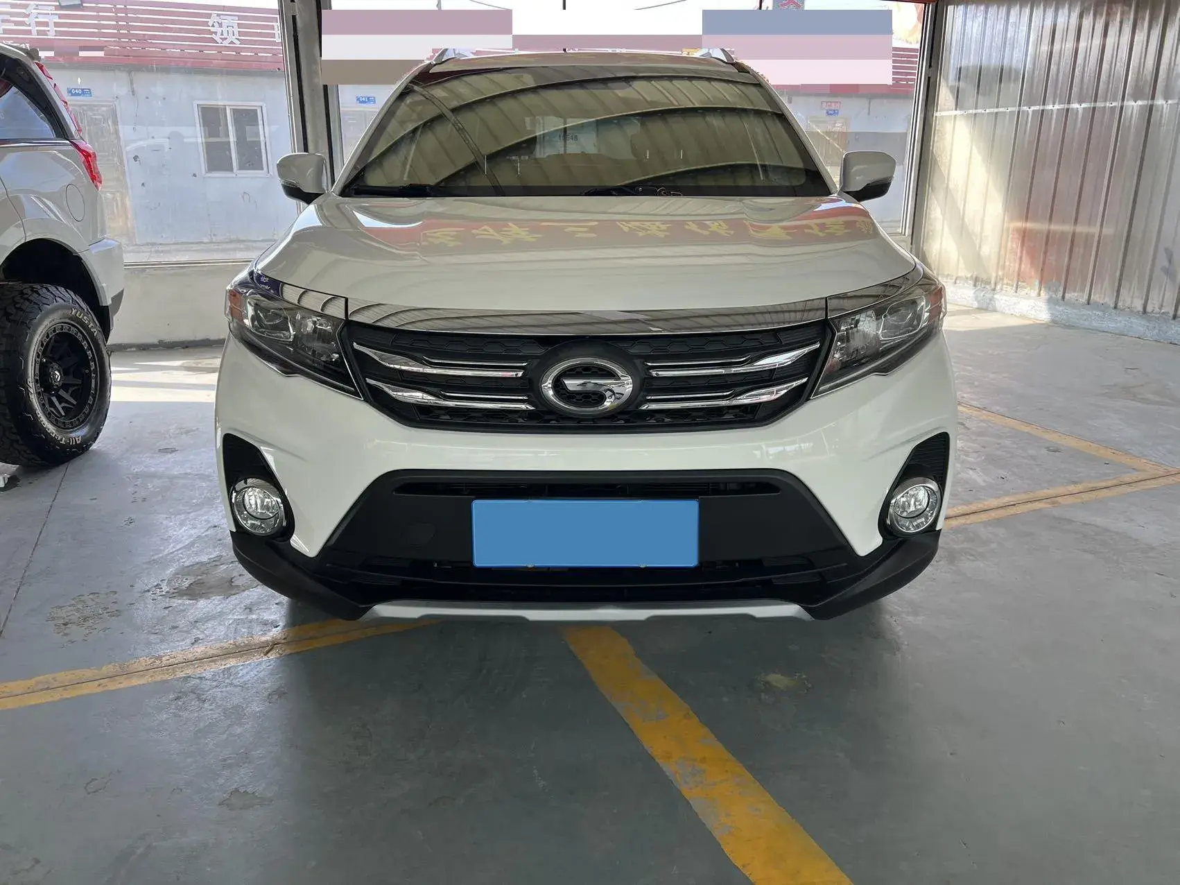 2017 GAC TRUMPCHI thumbnail 2