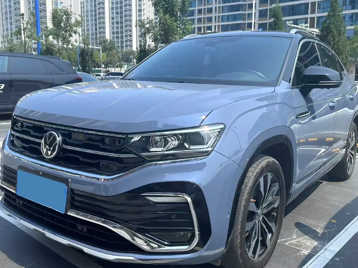 2020 Volkswagen Tayron X 2.0T 220HP L4 7DCT