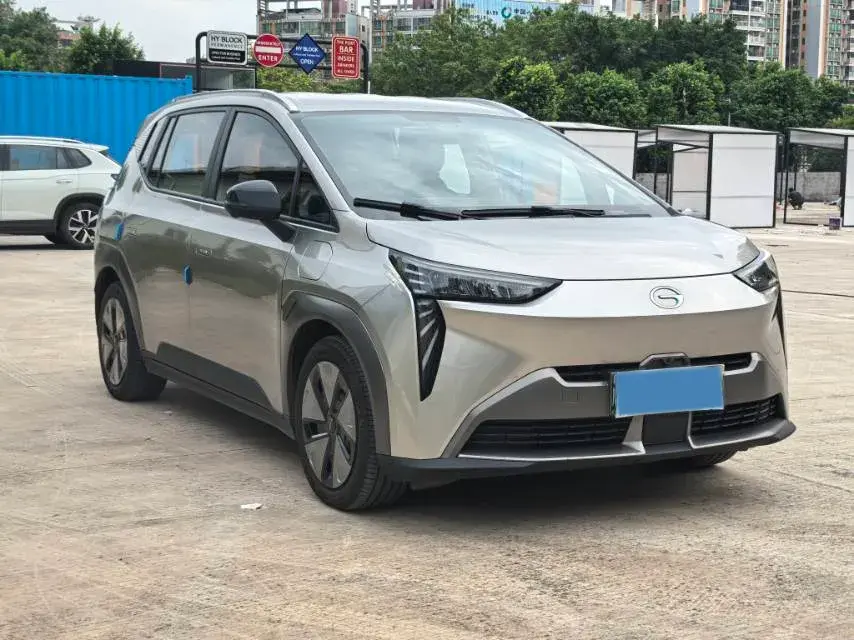 2022 AION Y thumbnail 3