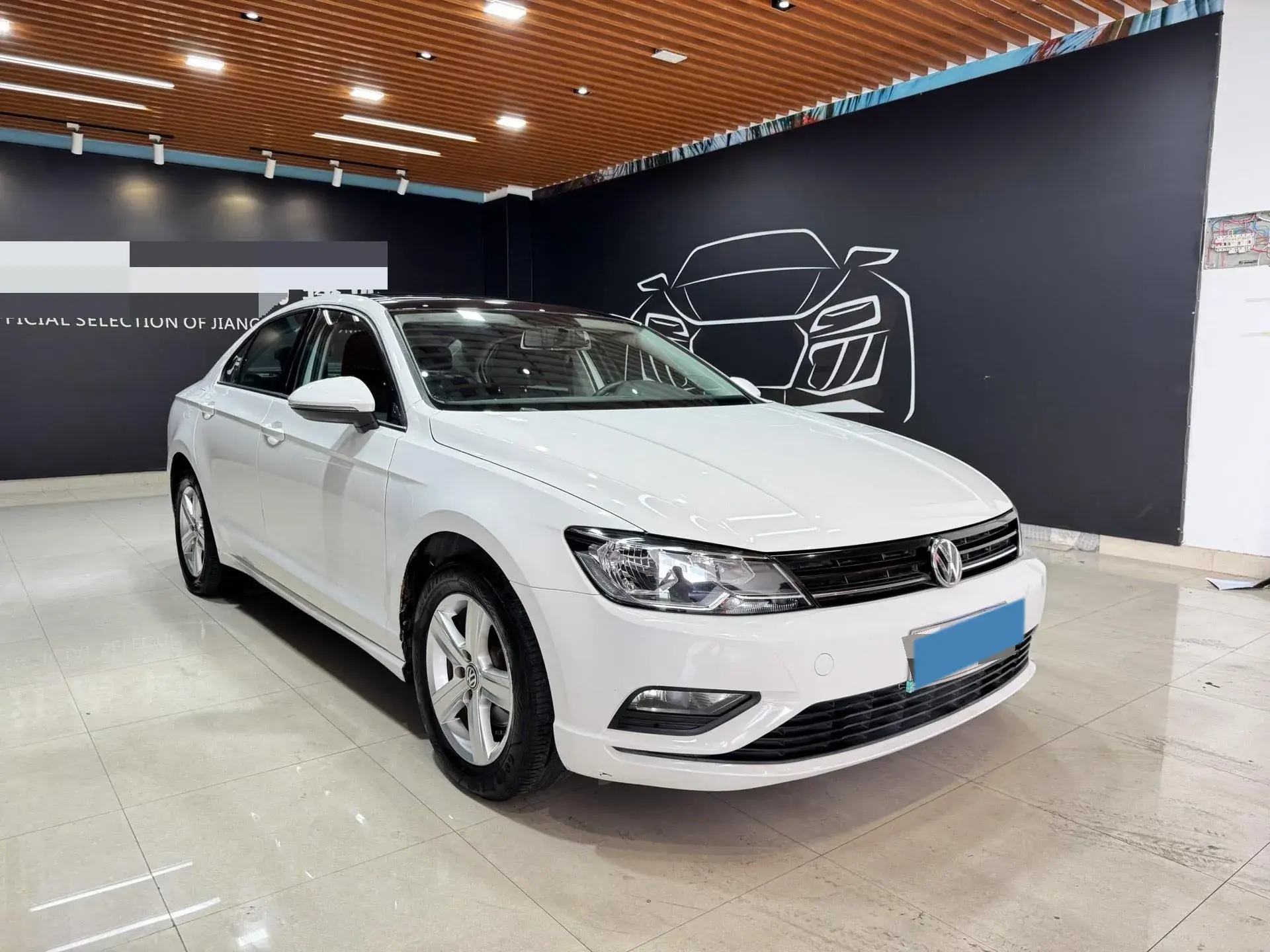 2018 VOLKSWAGEN LAMANDO thumbnail 3