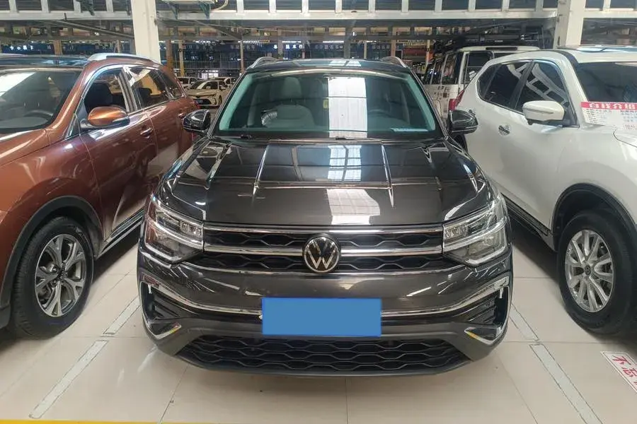 2023 VOLKSWAGEN THARU thumbnail 3