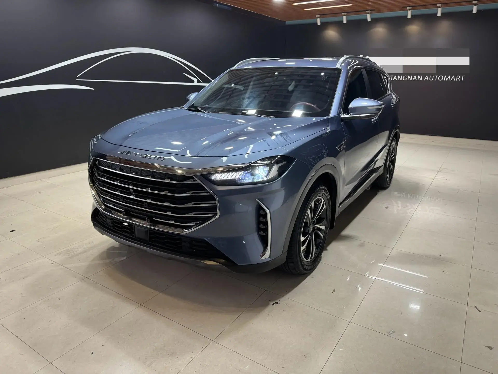 2021 JETOUR X70 view 1