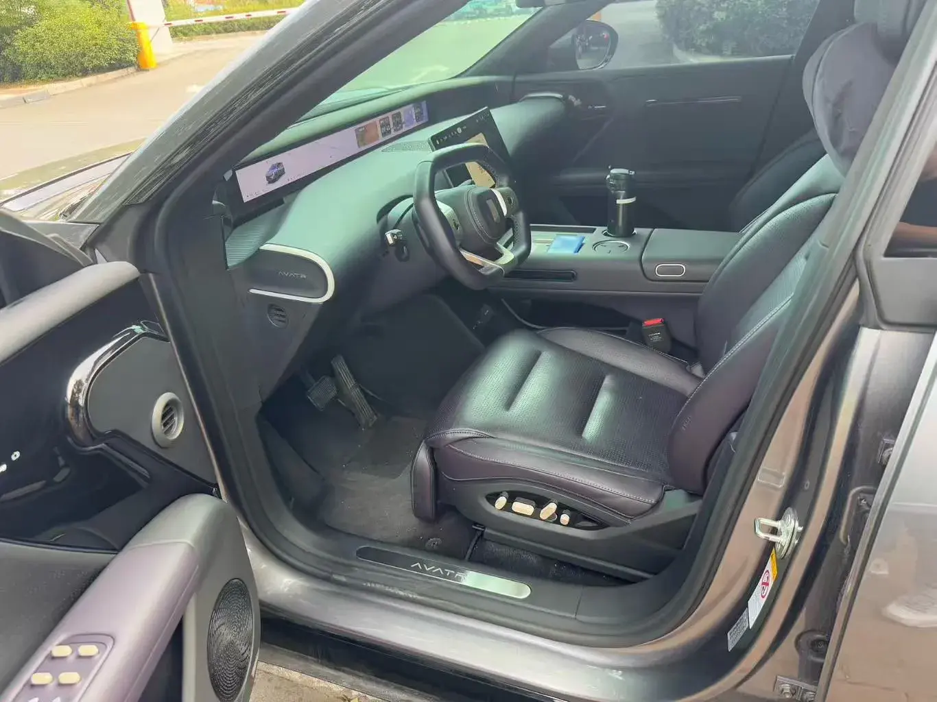 2024 AVATR 07 thumbnail 2