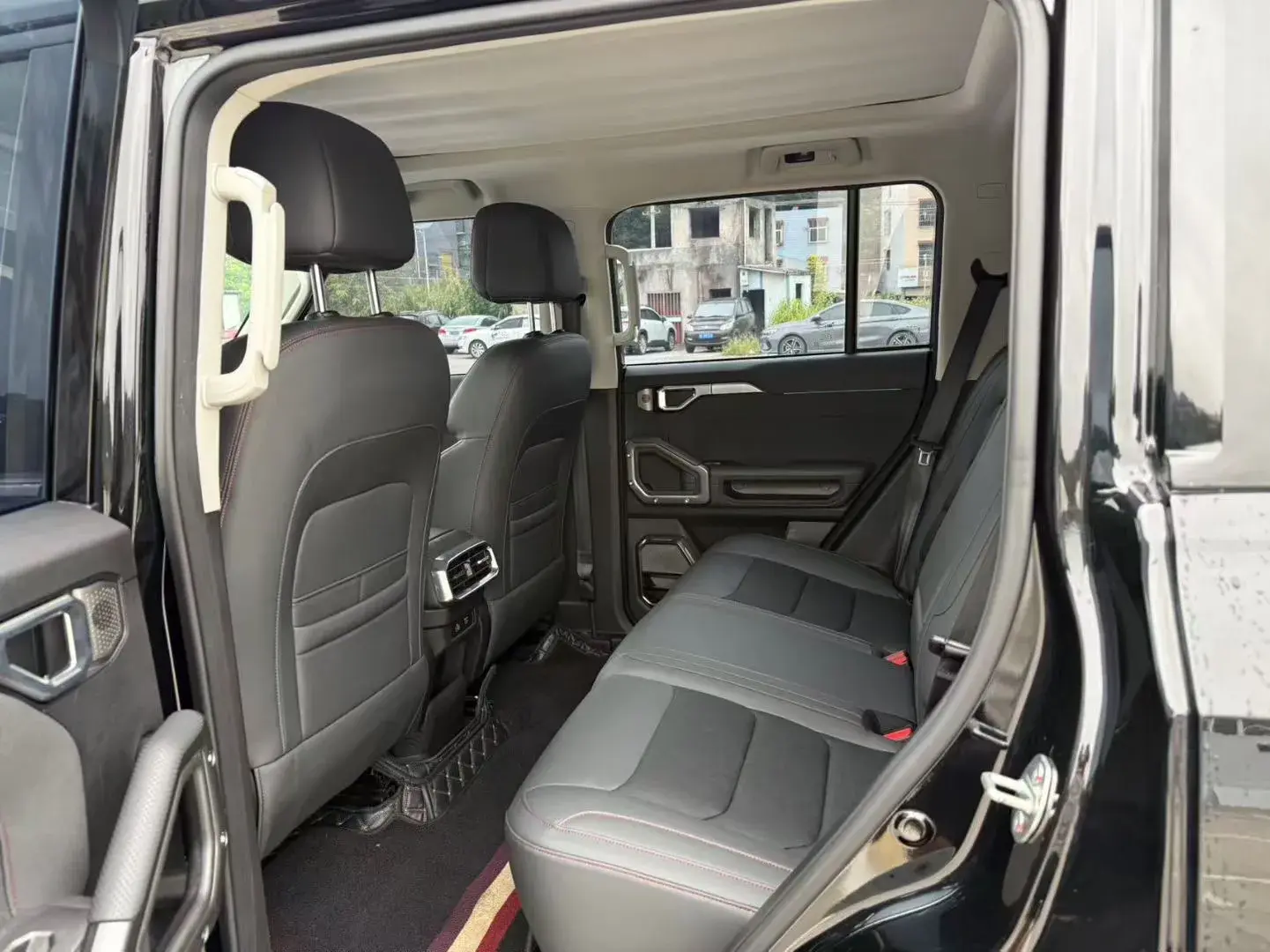 2023 JETOUR TRAVELLER thumbnail 4