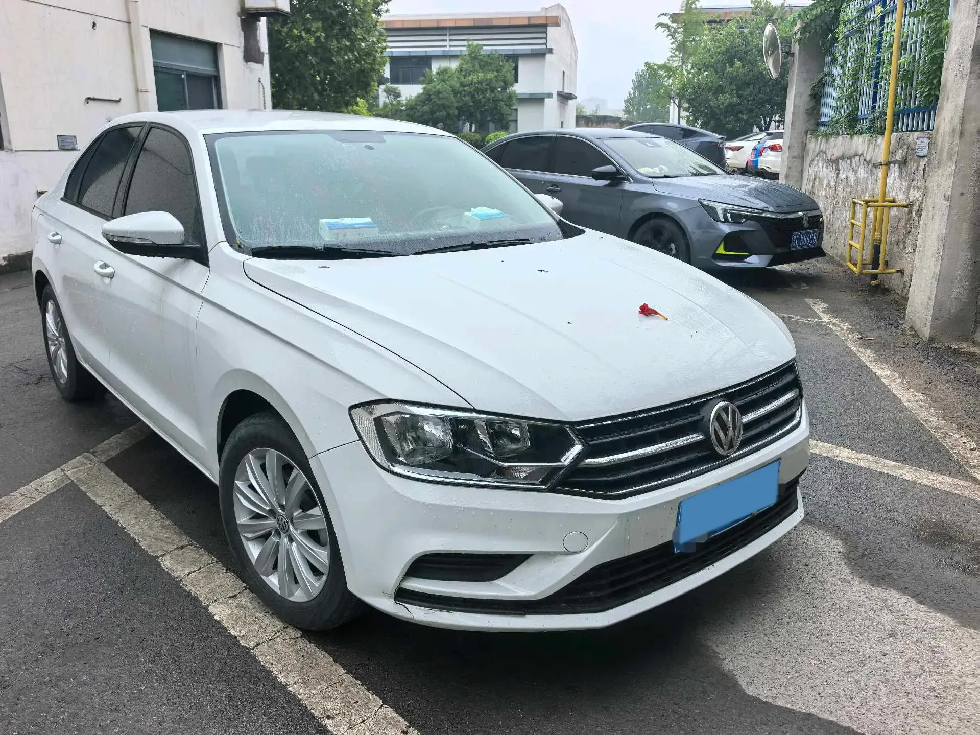 2019 VOLKSWAGEN BORA thumbnail 3