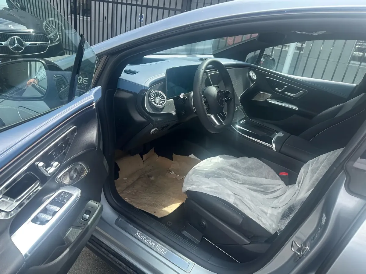 2022 Mercedes-Benz EQE Class BEV 96.1KWH,autocango,china used car exporter,china ev exporter,chinese used car exporter,chinese used ev exporter