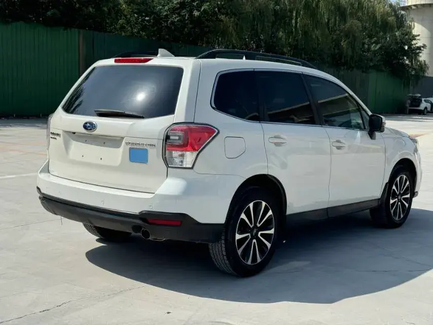 2018 SUBARU FORESTER thumbnail 4