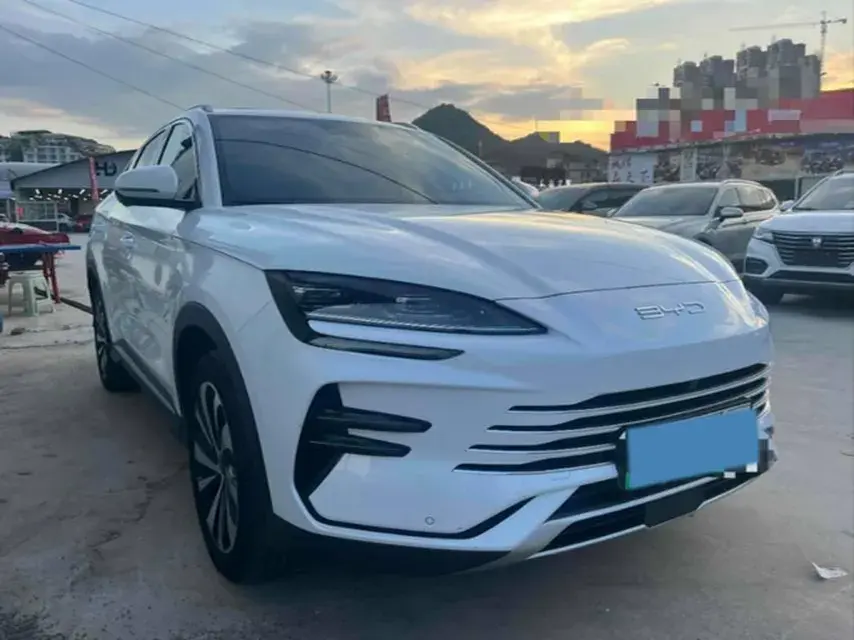 2023 BYD SONG thumbnail 3