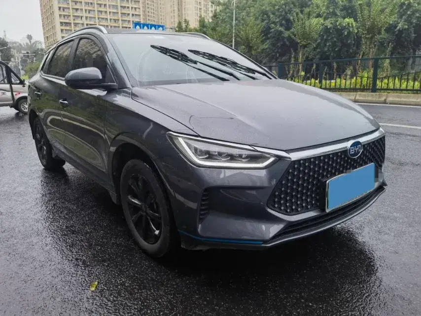 2021 BYD E3 thumbnail 3