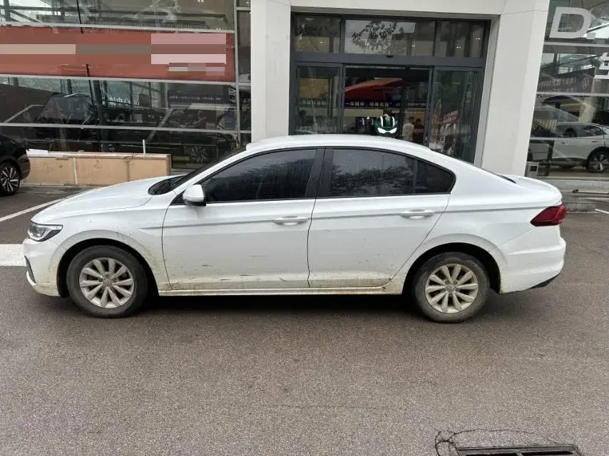 2020 VOLKSWAGEN BORA thumbnail 2