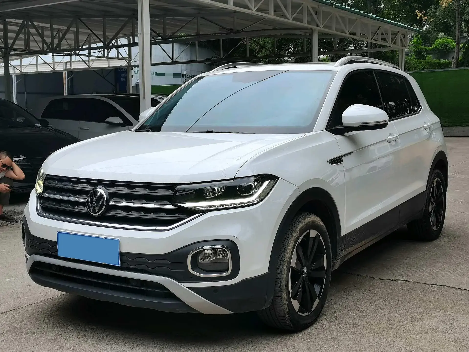 2021 VOLKSWAGEN TACQUA view 1