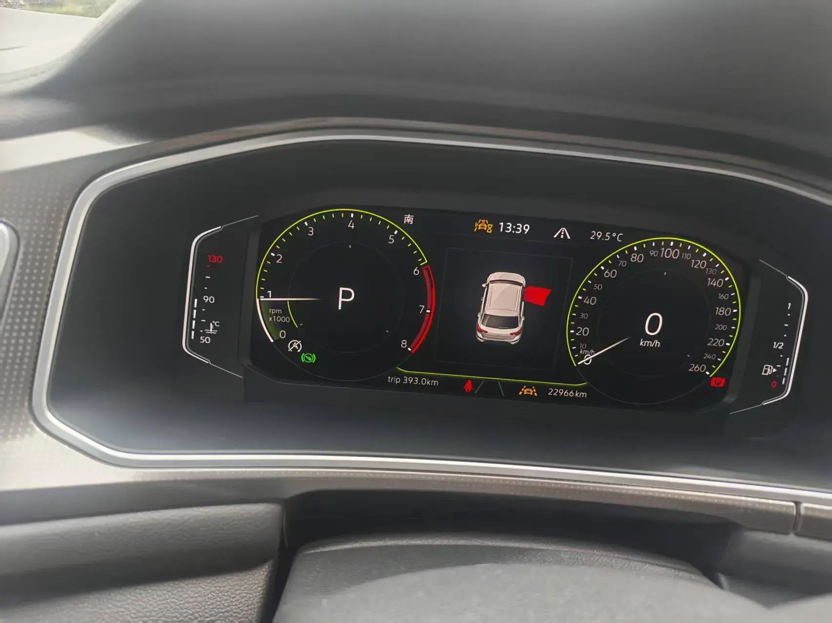 2023 VOLKSWAGEN T-ROC thumbnail 4