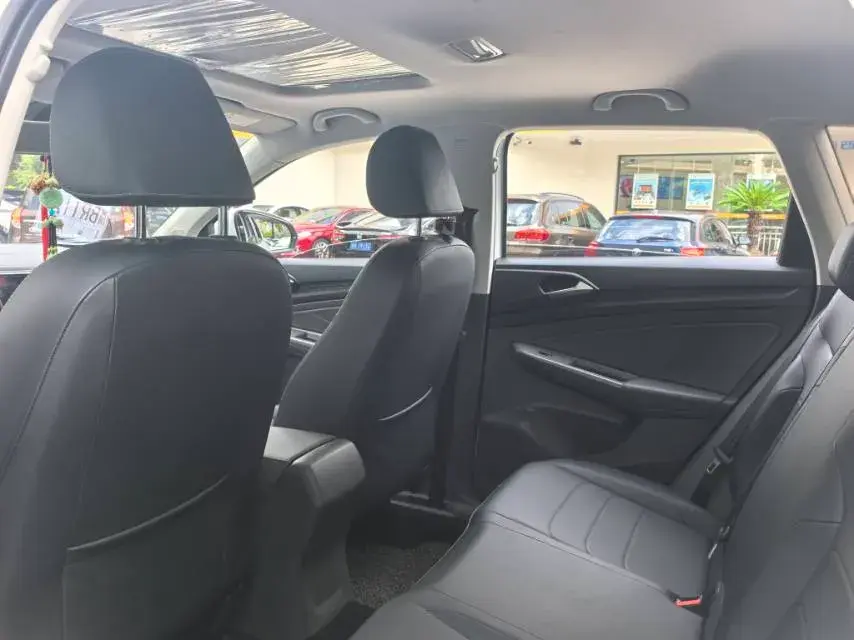 2019 JETTA VS5 thumbnail 3