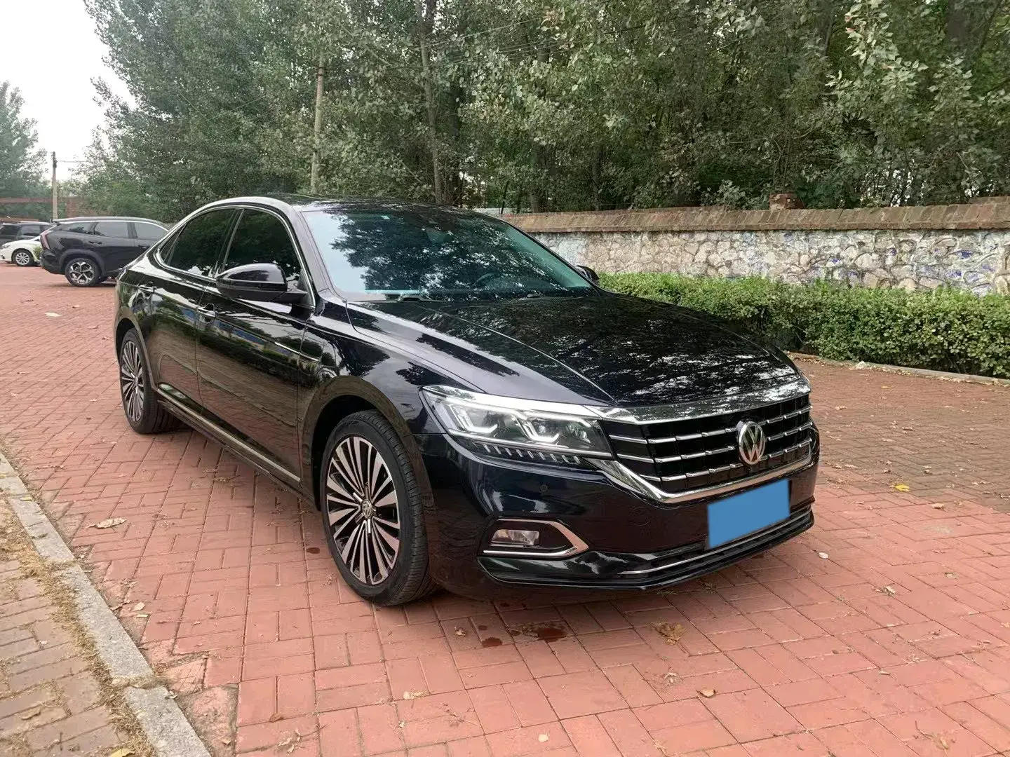 2020 VOLKSWAGEN PASSAT thumbnail 3