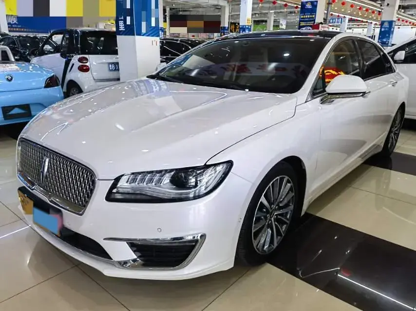 2017 LINCOLN MKZ view 1