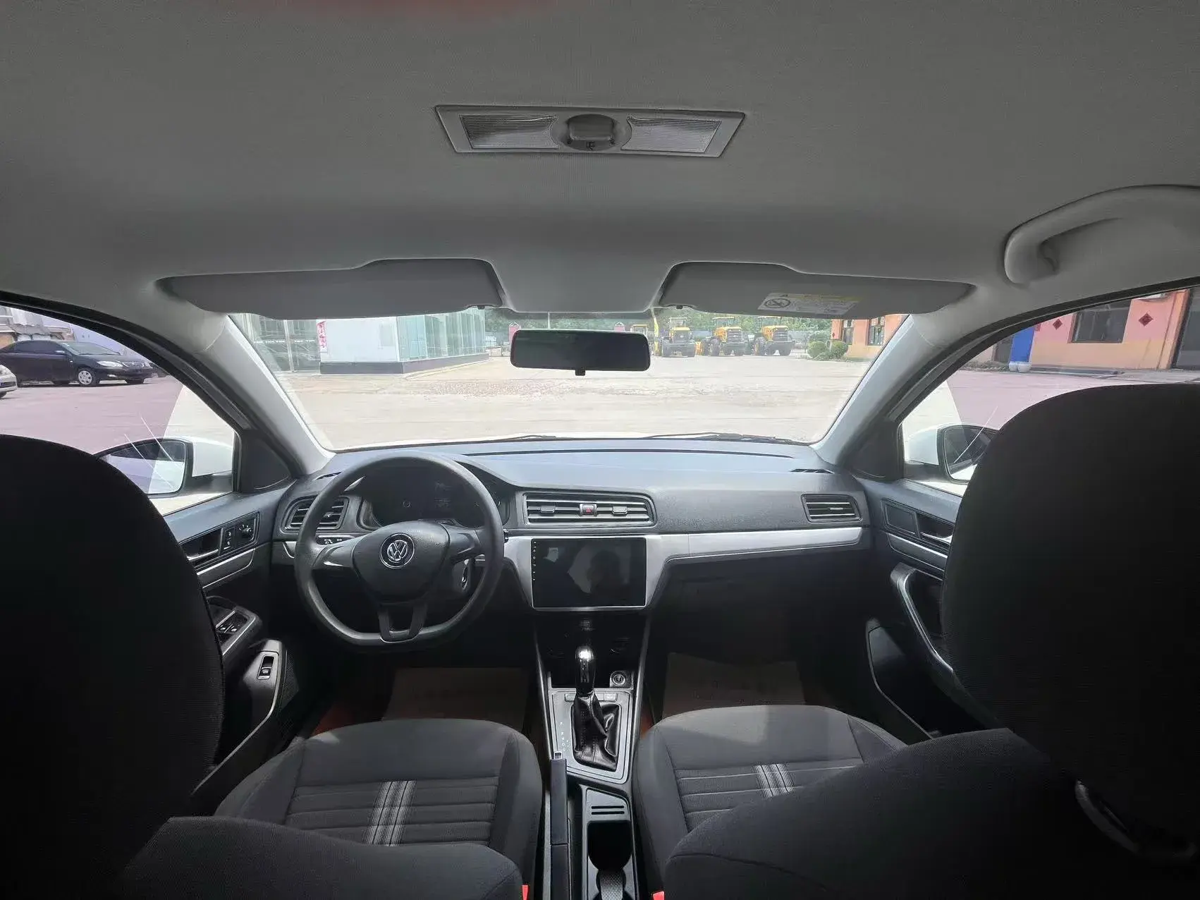 2019 VOLKSWAGEN LAVIDA thumbnail 3