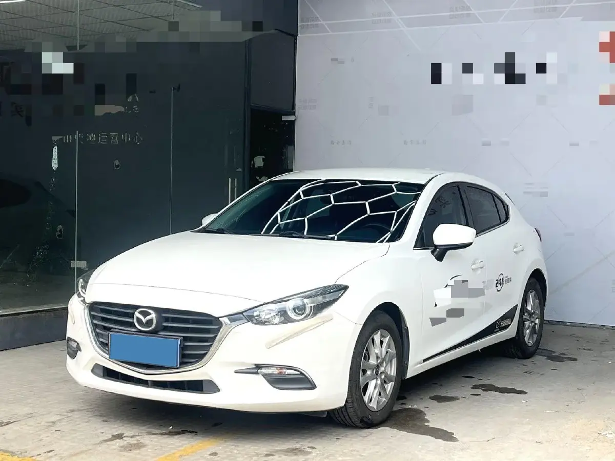 2017 Mazda 3 Axela 1.5L 117HP L4 6AT