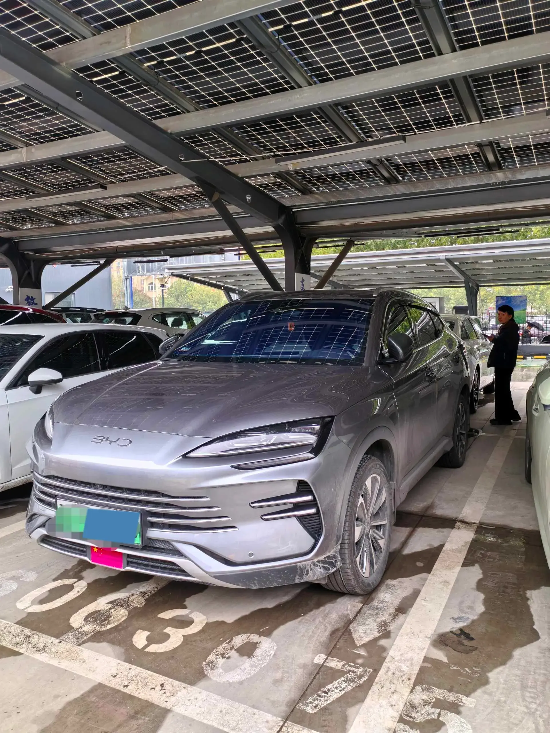 2025 BYD SONG view 1