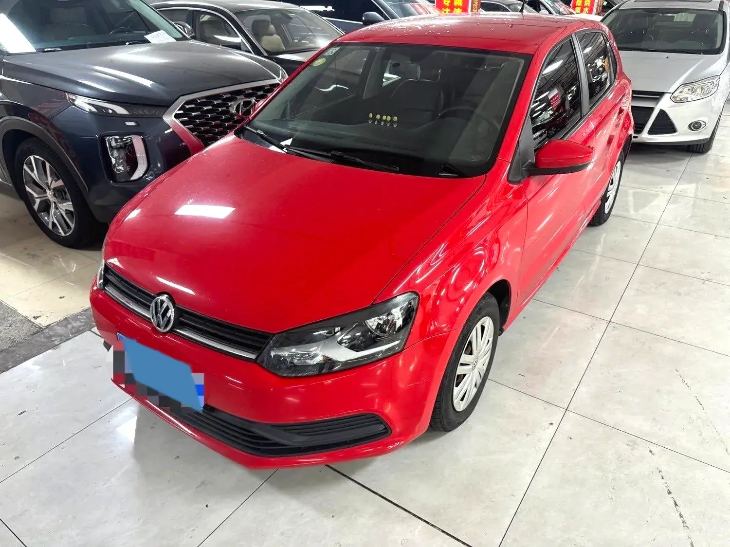 2018 VOLKSWAGEN POLO view 1