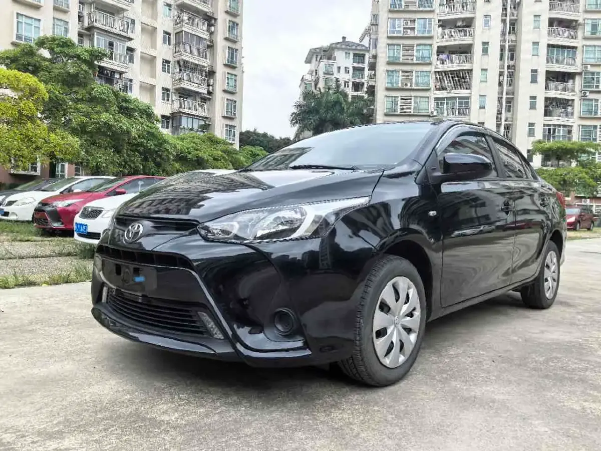 2019 Toyota Yaris L 1.5L 110HP L4 CVT