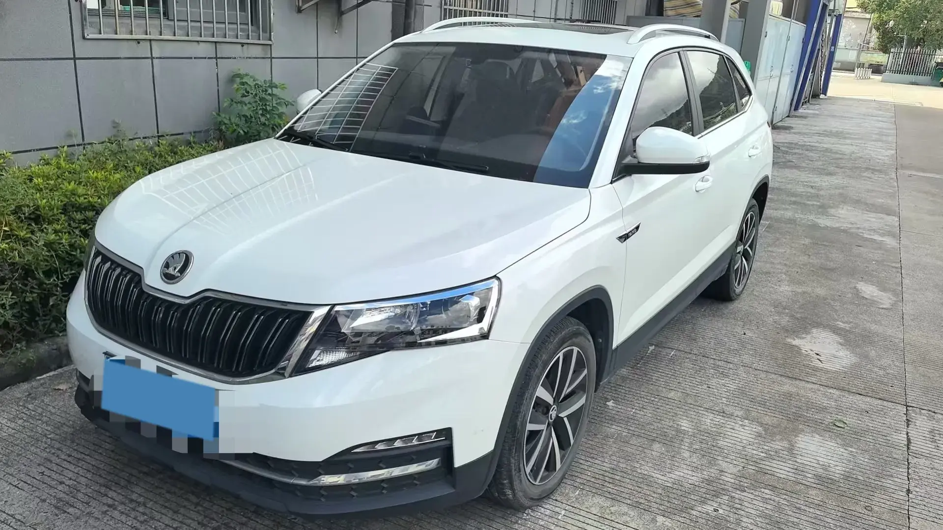 2020 SKODA KAMIQ view 1