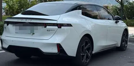 2024 LYNK&CO 07 thumbnail 2