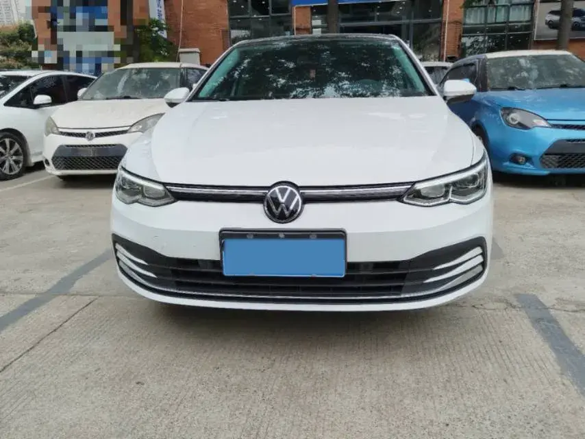 2023 VOLKSWAGEN GOLF thumbnail 2