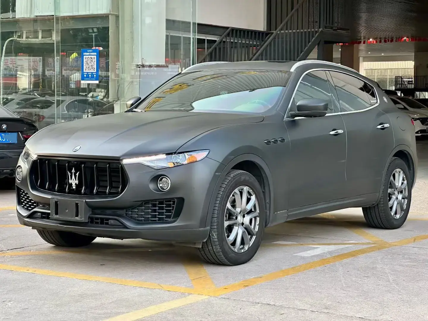 2018 MASERATI LEVANTE view 1