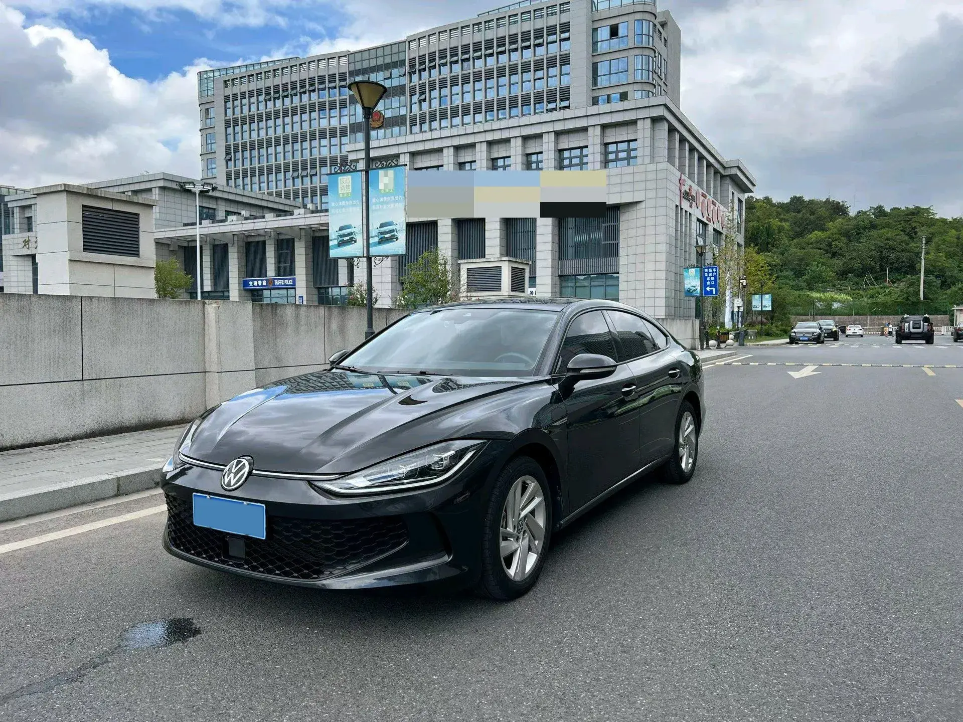 2022 VOLKSWAGEN LAMANDO view 1