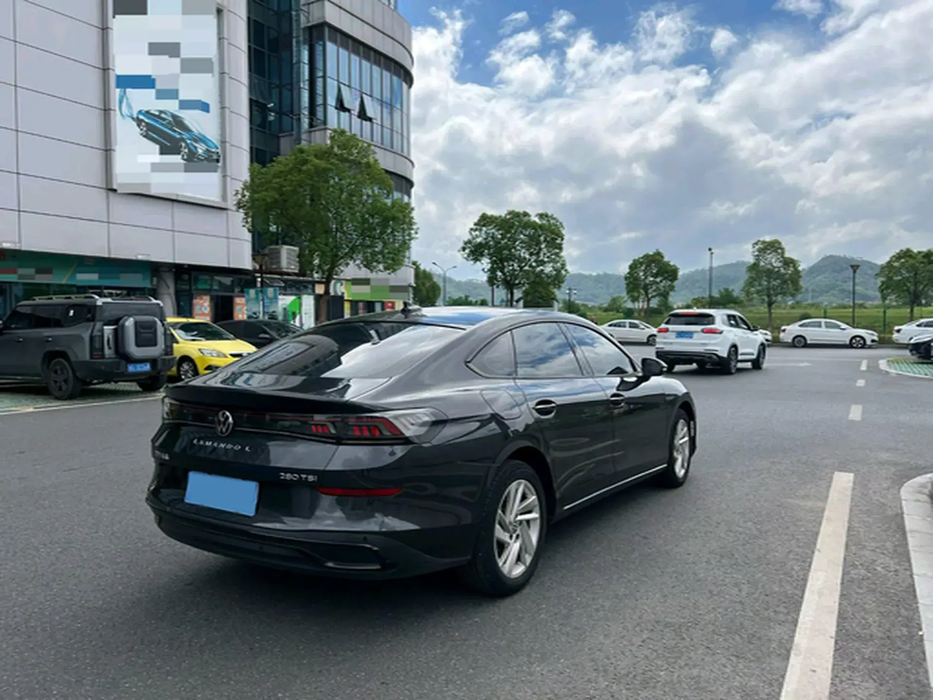 2022 VOLKSWAGEN LAMANDO thumbnail 4