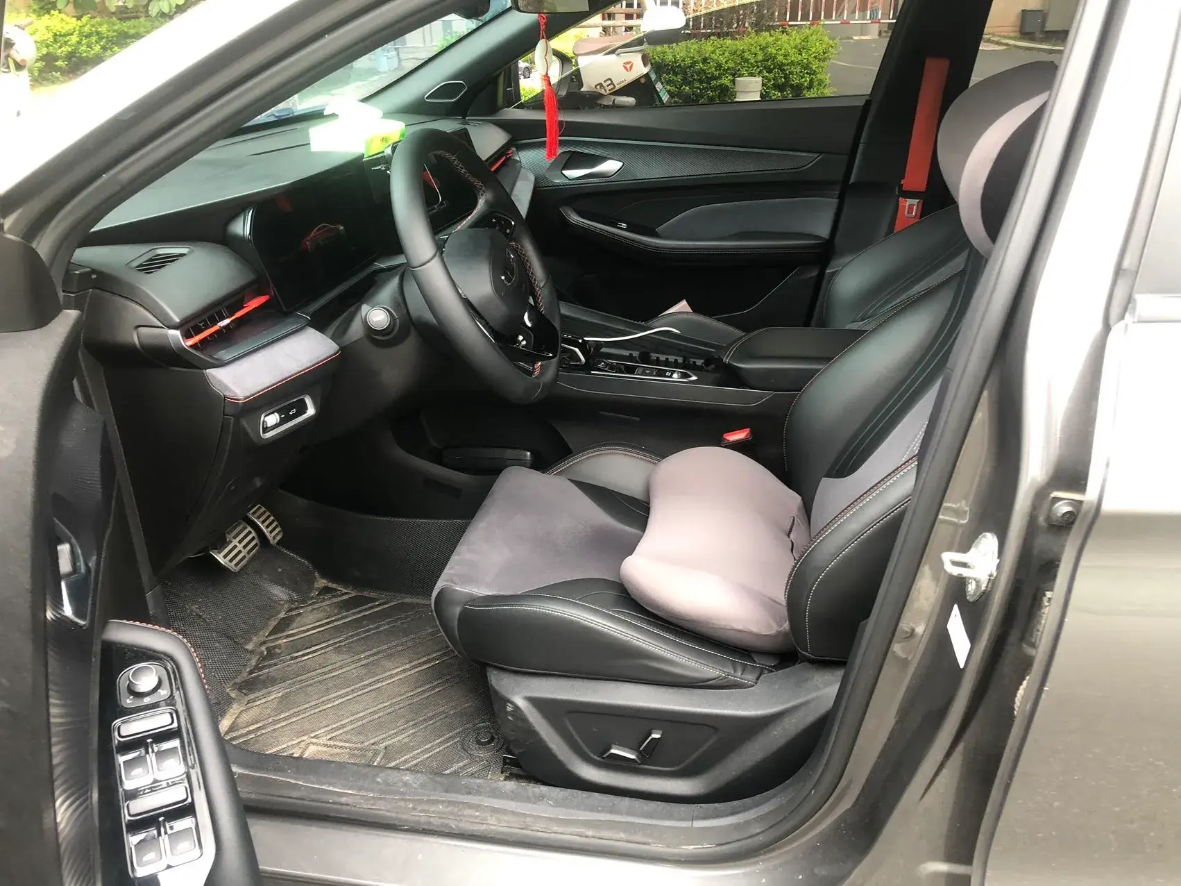 2022 GEELY BINRAY thumbnail 4