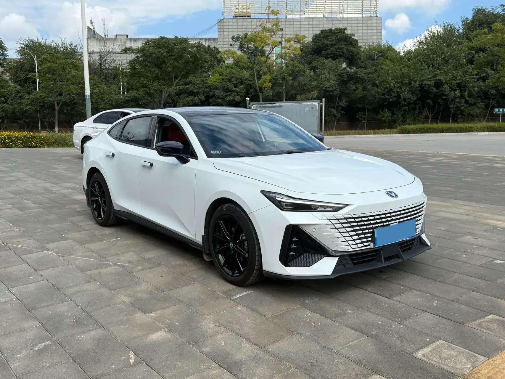 2022 CHANGAN UNI-V thumbnail 3