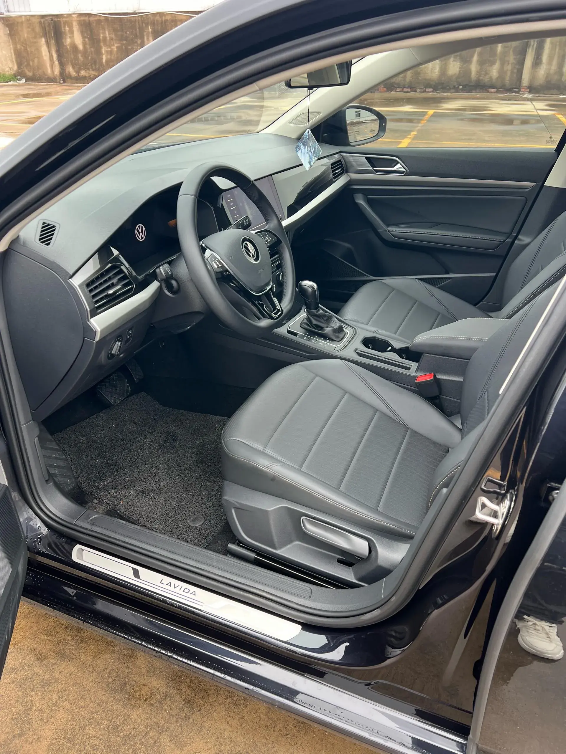 2022 VOLKSWAGEN LAVIDA thumbnail 4