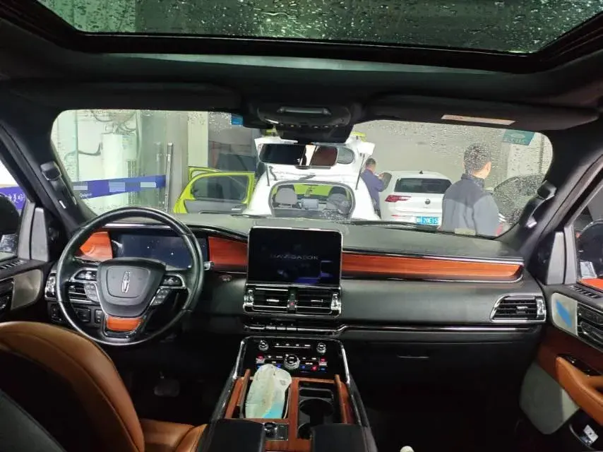 2018 LINCOLN NAVIGATOR thumbnail 4