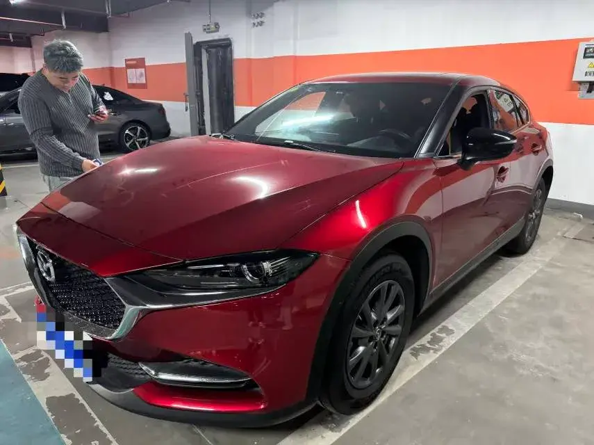 2020 MAZDA CX-4 view 1