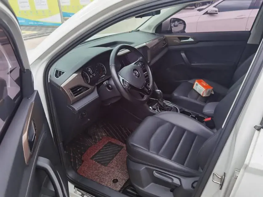 2019 VOLKSWAGEN THARU thumbnail 4