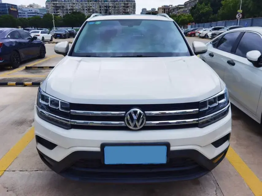 2019 VOLKSWAGEN THARU thumbnail 2