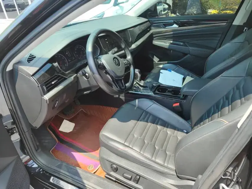 2021 VOLKSWAGEN PASSAT thumbnail 2