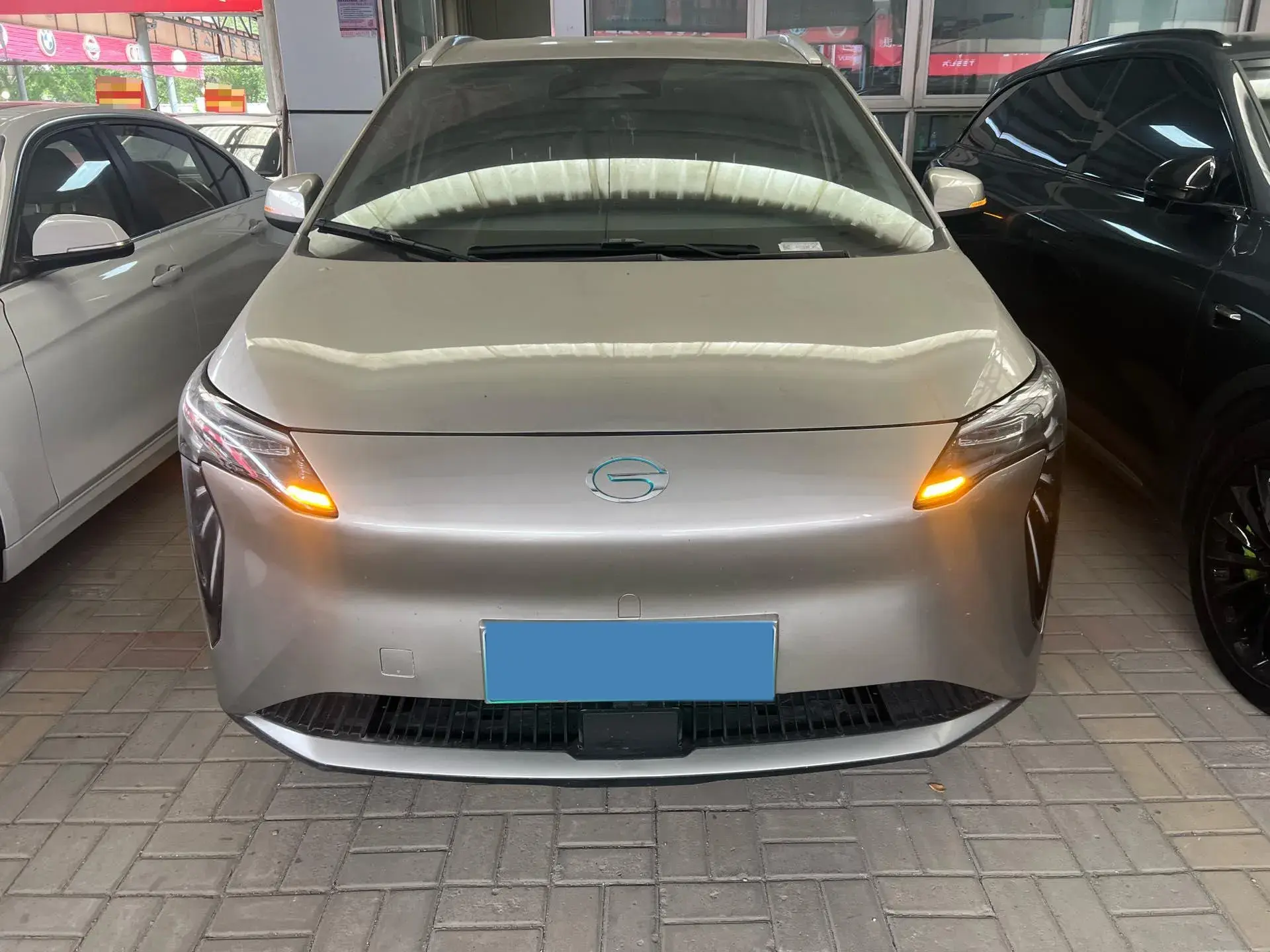 2023 AION Y thumbnail 3