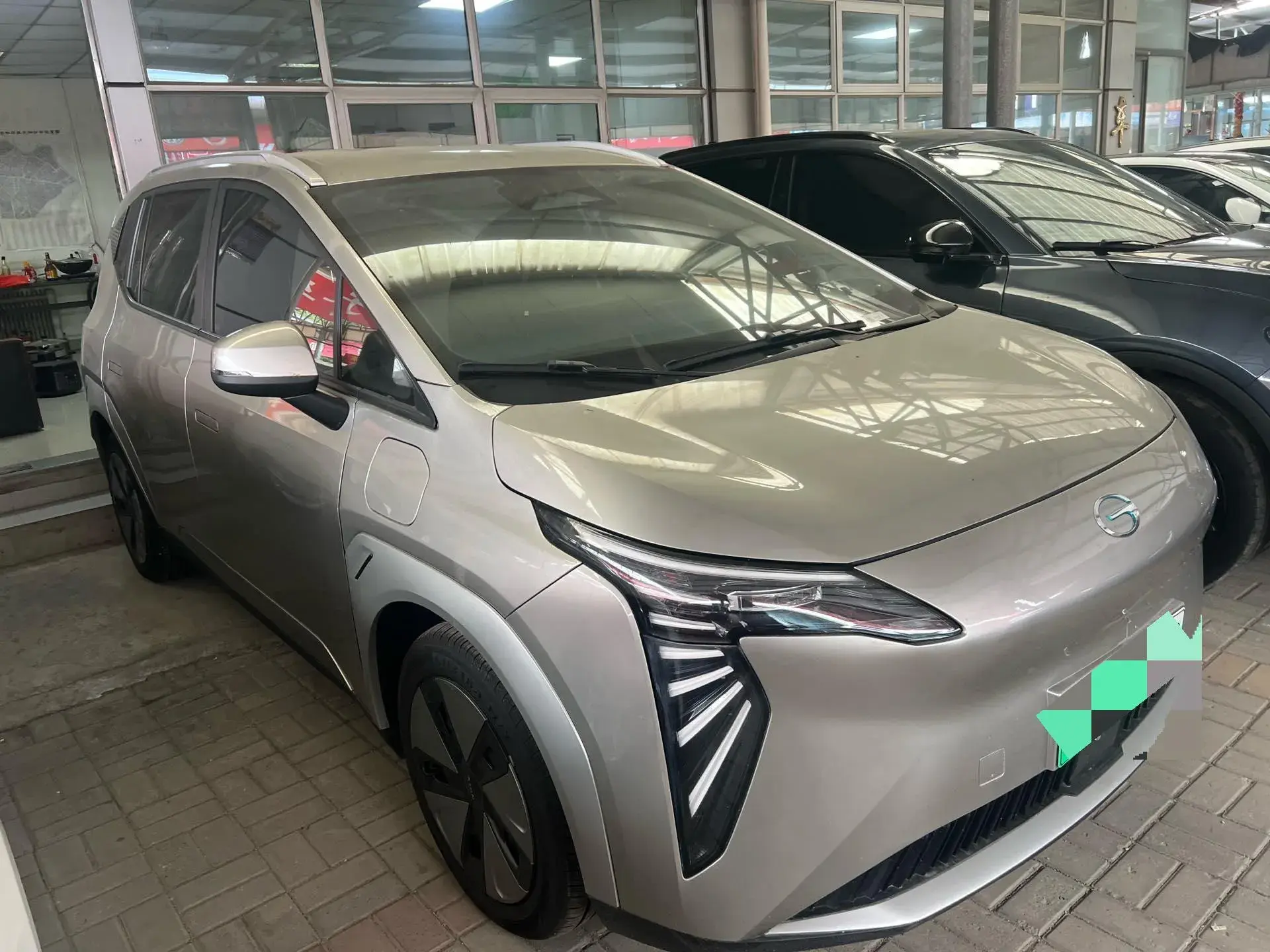 2023 AION Y thumbnail 2