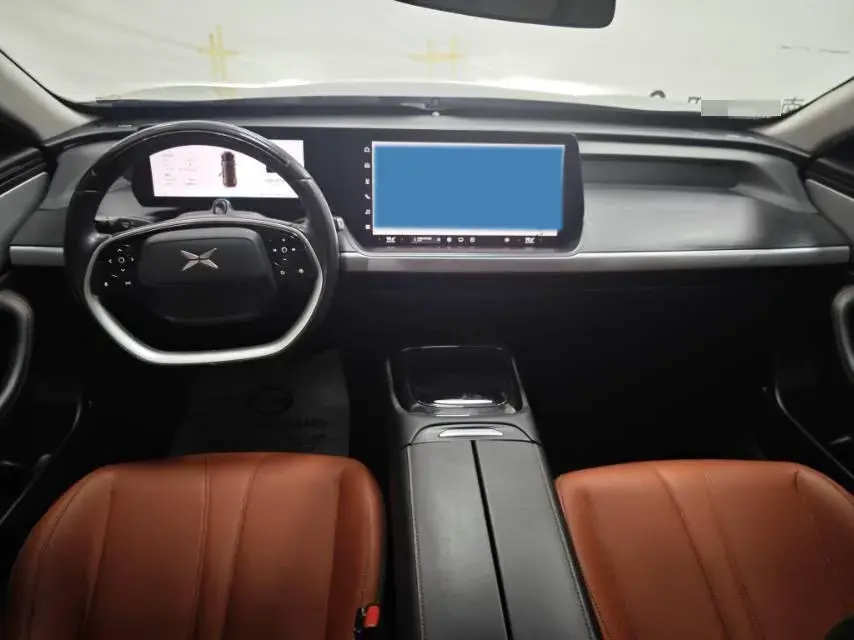 2022 XPENG P7 thumbnail 4