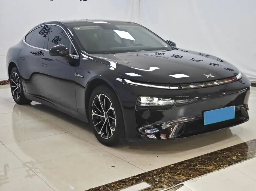 2022 XPENG P7 thumbnail 3