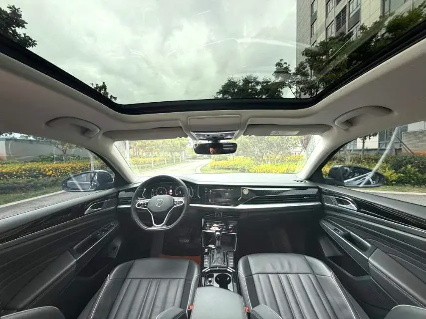 2023 VOLKSWAGEN PASSAT thumbnail 4