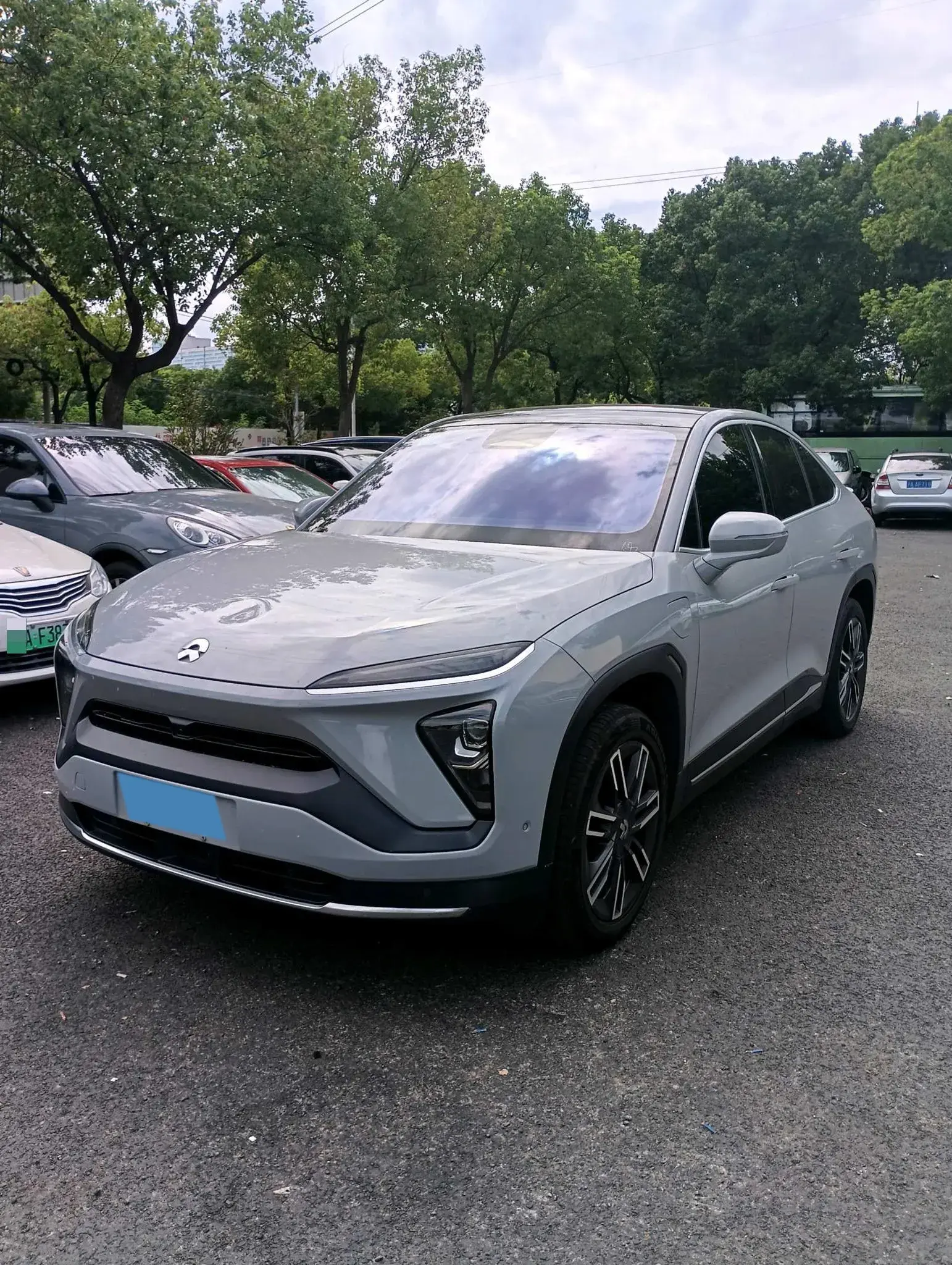 2020 NIO EC6 view 1