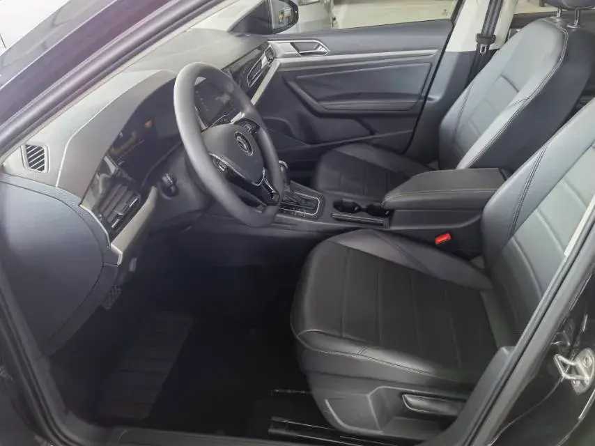 2021 VOLKSWAGEN LAVIDA thumbnail 3