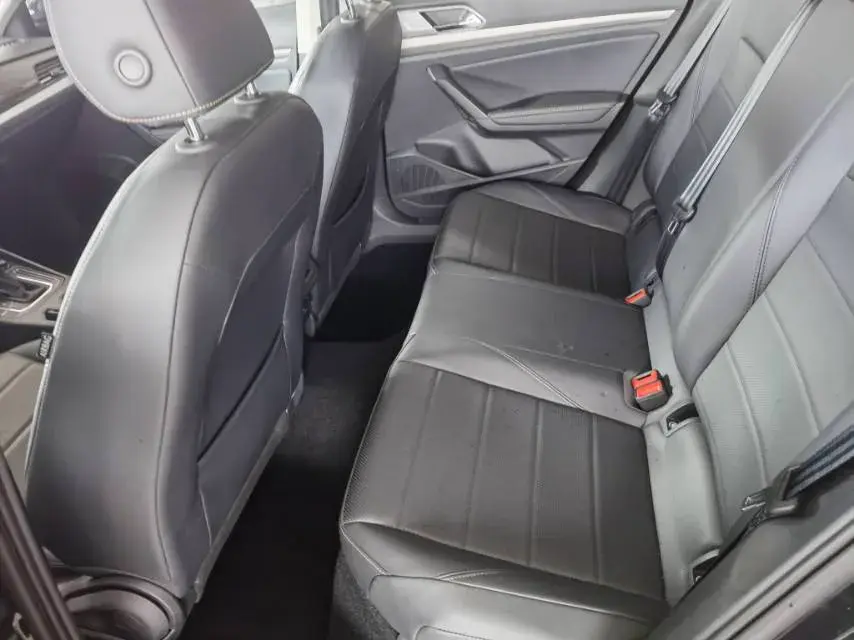 2021 VOLKSWAGEN LAVIDA thumbnail 4