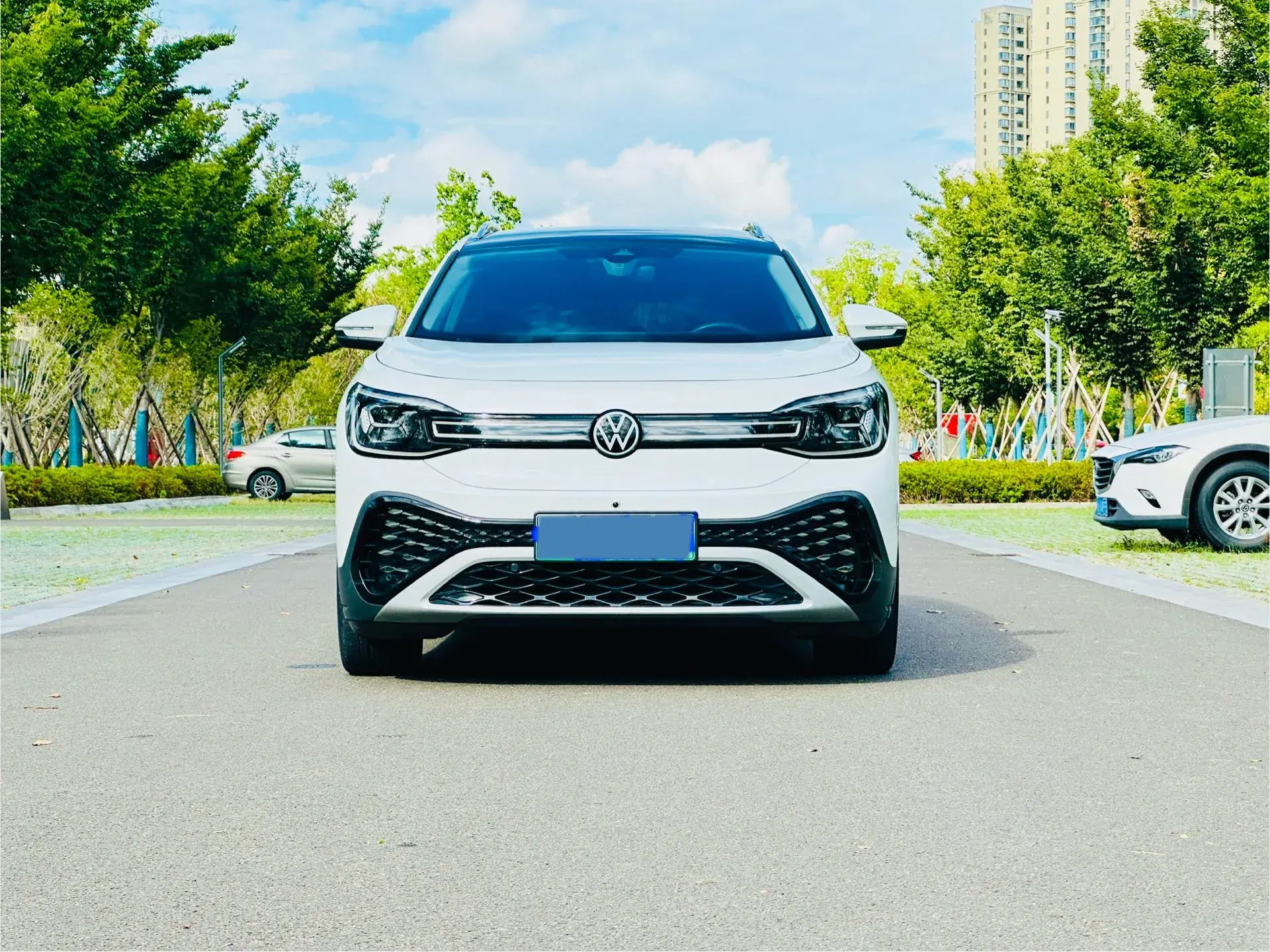 2022 VOLKSWAGEN ID.6 thumbnail 2